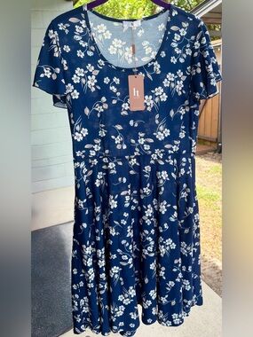 IT by HOT TOUCH Women’s Blue Floral Dress